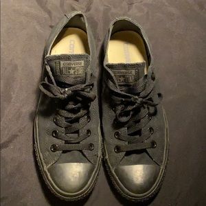All black Converse All Star